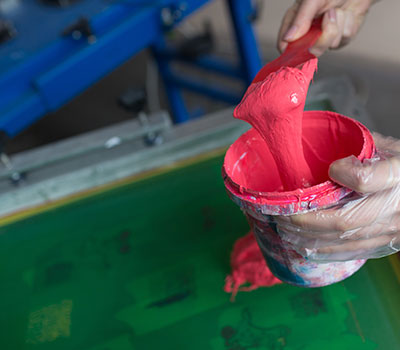 Process of Glow In The Dark Screen Printing